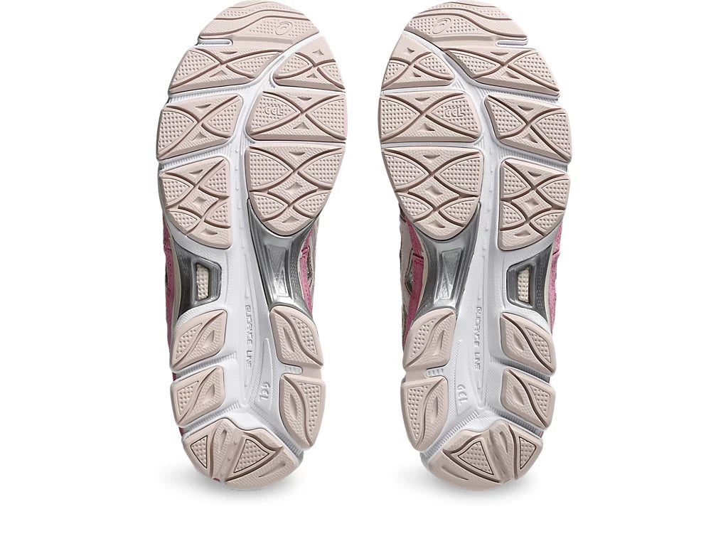https://images.mrshopplus.com/469800128058134/DTB_proProduct/2024-10-16/asics_gel_nyc_cream_mineral_beige_pink_1B3AAAB0D7718.jpg