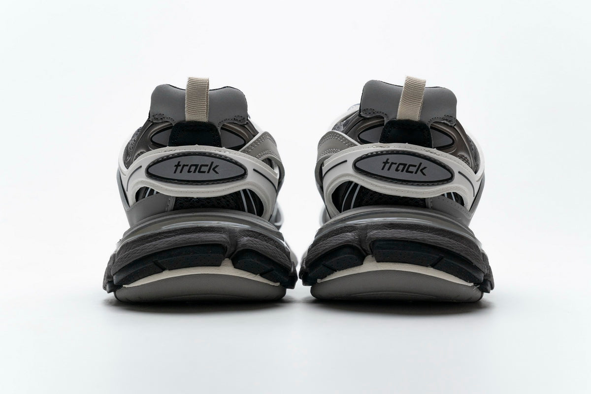 https://images.mrshopplus.com/469800128058134/DTB_proProduct/2024-11-16/balenciaga_track_grey_white_555032_w1gb7_1214__led__1B62A6F0F021B.jpeg